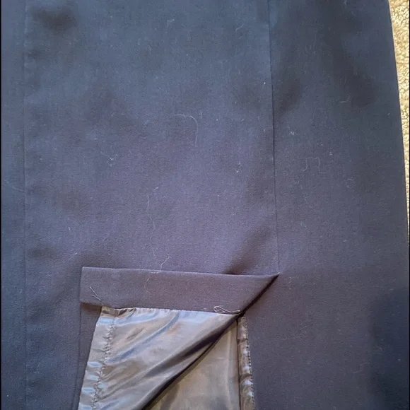 NAVY BLUE LINED PENCIL SKIRT - Picture 2 of 10